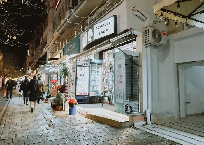 Cozy Center House * 地拉那